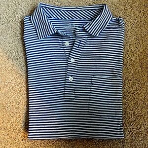 Men’s EUC Vineyard Vines polo shirt. Size small.